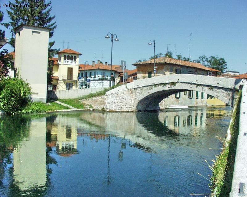 Naviglio Grande - ponti del '600: Bernate