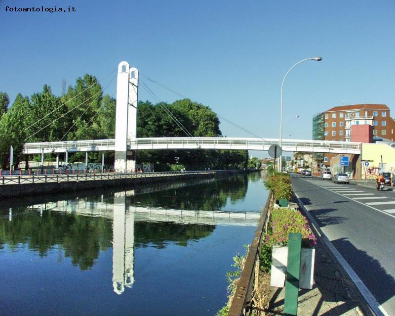 Naviglio Grande - ponti moderni: Corsico 2