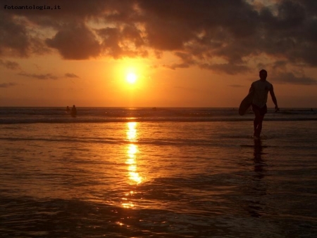 tramonto spiaggia di Bali