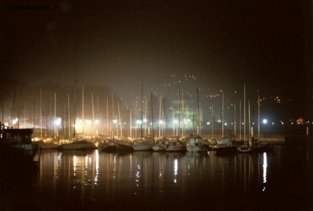 Luci notturne al porto
