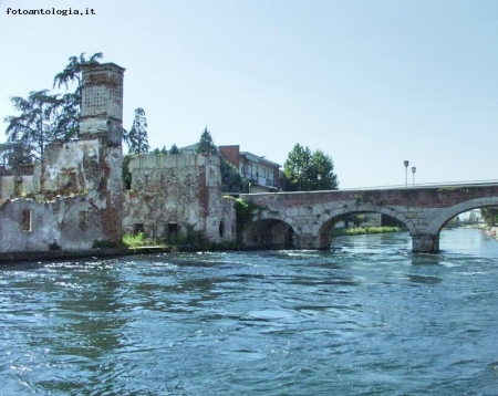 Naviglio Grande - ponti del '600: Turbigo