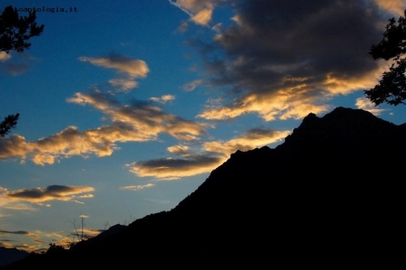 Montagna e nuvole