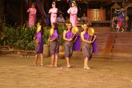 danzatrici thai