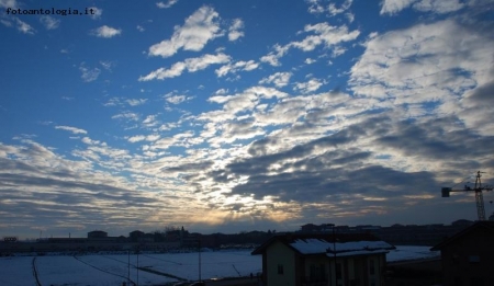 Volare nel blu dipinto di blu