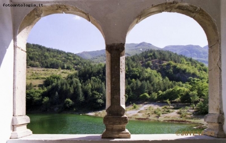 Doppio Pertugio-Finestra sul L. di SCANNO-ABRUZZO