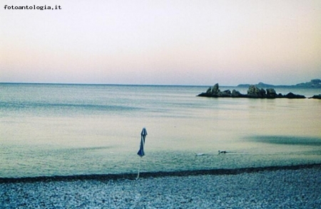 spiaggia deserta?