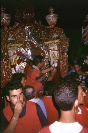 Bellissima festa di paese in Sicilia