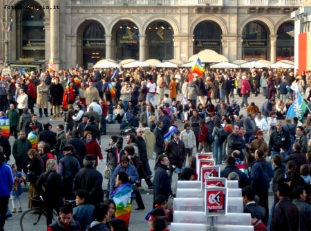 Manifestazione in piazza Duomo