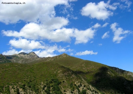 Corsica e nuvole