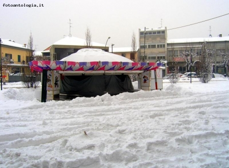 La giostra naufraga nella neve!