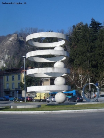 Como - Fontana monumentale a Camerlata