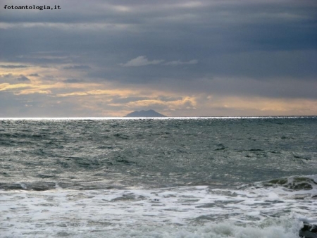 Elba dalla spiaggia della Sterpaia