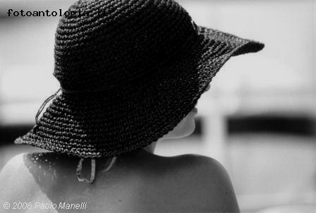 Ragazza con cappello