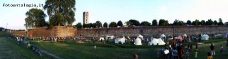 Accampamento intorno alle mura di Lucca