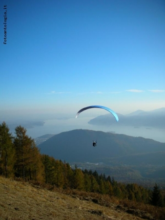 volo sul lago