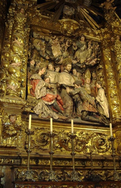Barcellona - Decorazione d'altare in Duomo