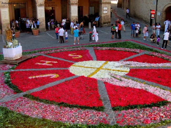 l'infiorata