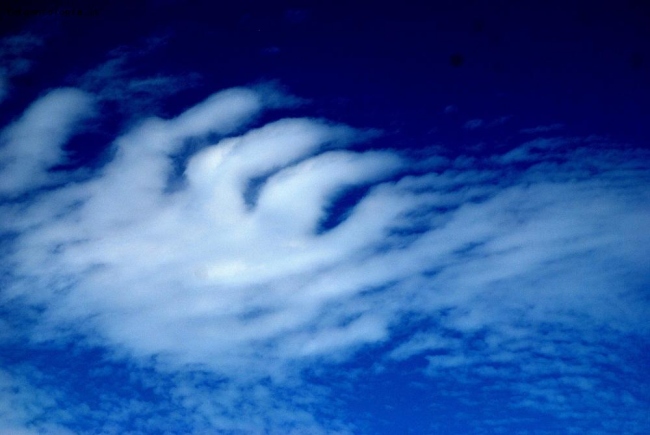 la mano dal cielo