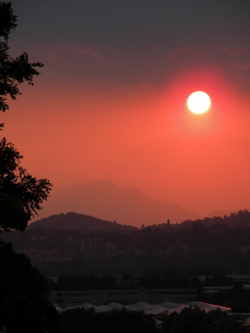 Rosso di sera al mio paese