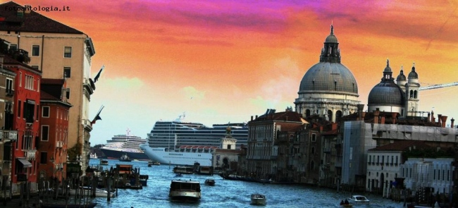 scandalo a Venezia