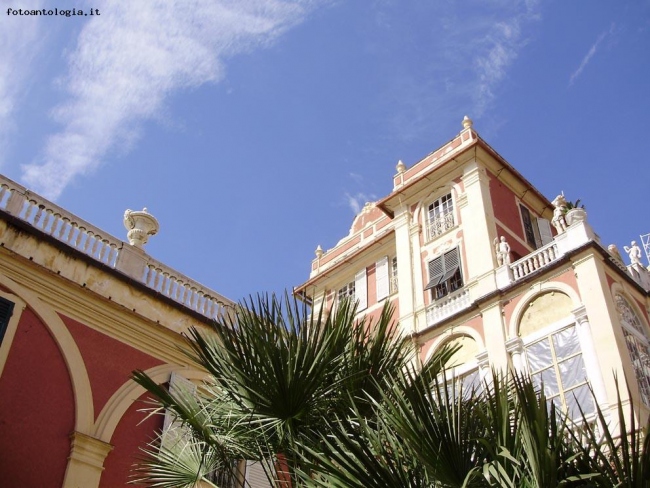 cortile palazzo reale