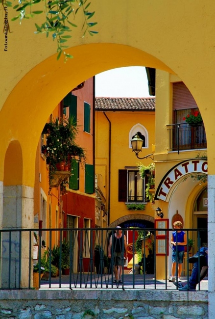 Piccoli borghi sulle rive del Garda