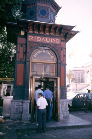 Palermo, Chioschetto Ribaudo a Piazza Massimo