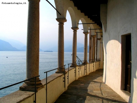 Balconata sul lago