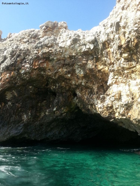 grotta nei pressi di santa maria di leuca