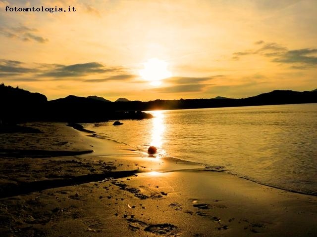 cala sabina al tramonto