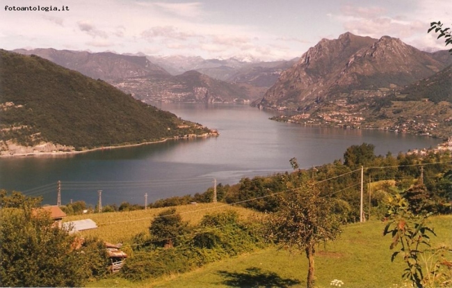 scorcio del lago d'iseo