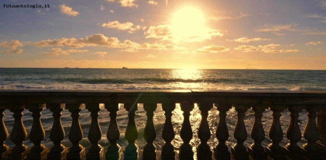 Una terrazza sul tramonto