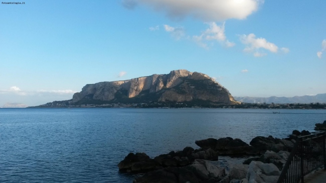Palermo - Monte Pellegrino visto da Mondello