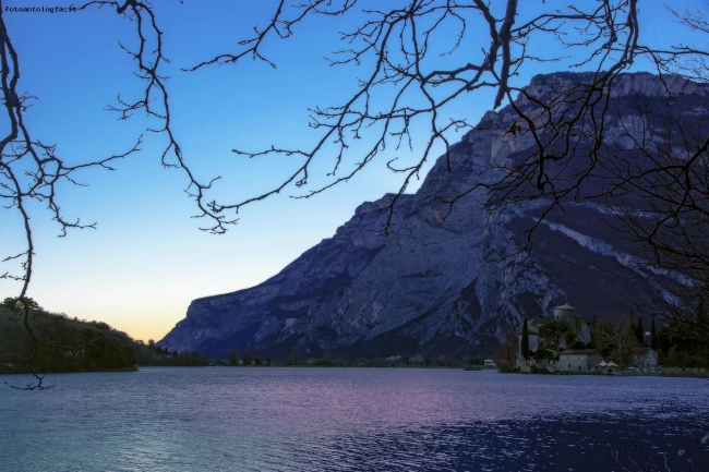 Romantico Toblino (lago)