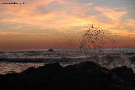 mare vs scoglio