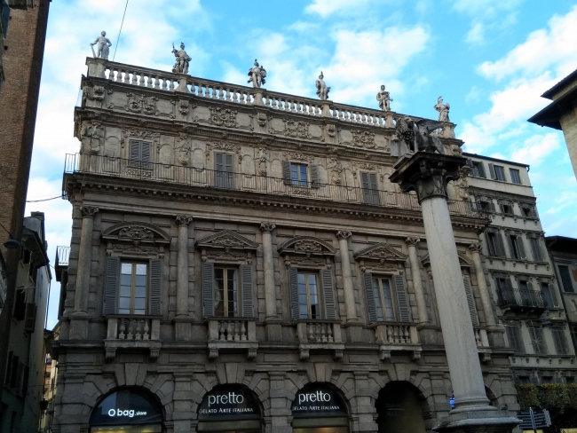 Verona - Piazza delle Erbe