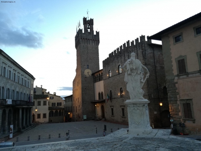 Arezzo - Piazza Duomo