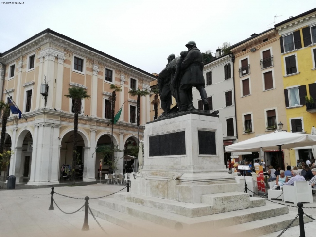 Sal - Piazza della Vittoria