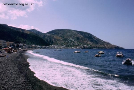 Lipari - La spiaggia di Canneto
