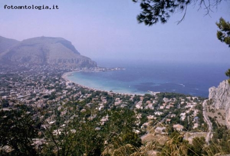 Mondello vista da Monte Pellegrino