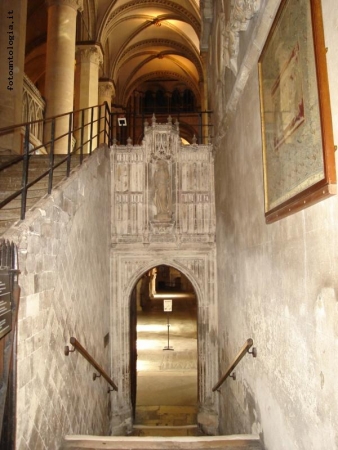 Ingresso cripta della cattedrale di Cantherbury
