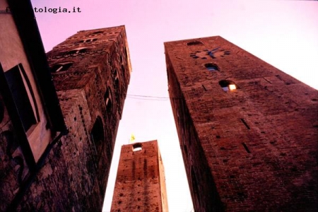 Albenga - Torri alla luce del crepuscolo