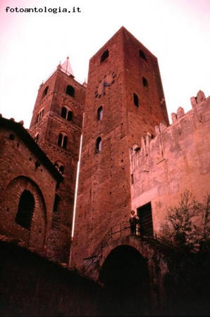 Albenga - Torri alla luce del crepuscolo