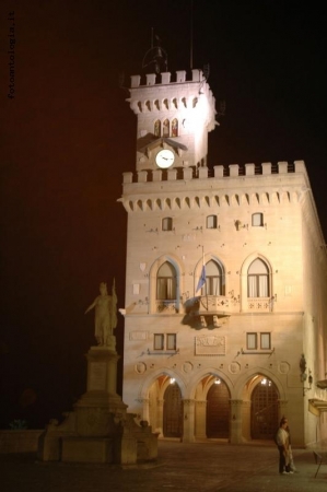 San Marino by night