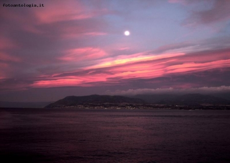 tramonto sullo stretto