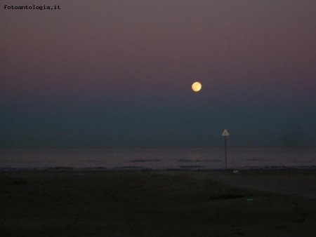 TRAMONTO SUL MARE