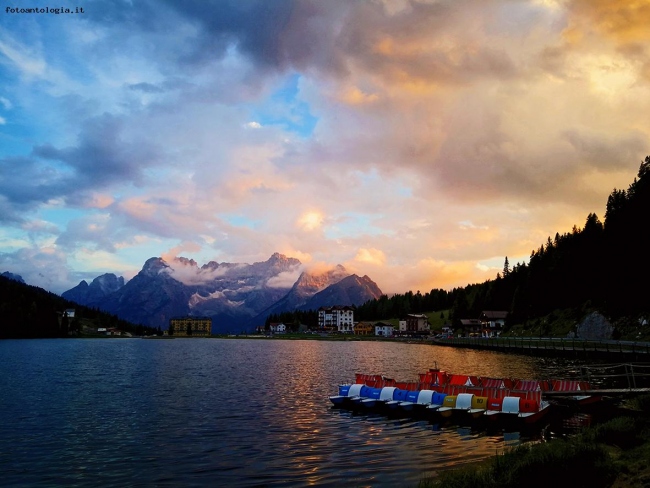 Scatto con il cellulare - Lago di Misurina al tramonto dopo temporale