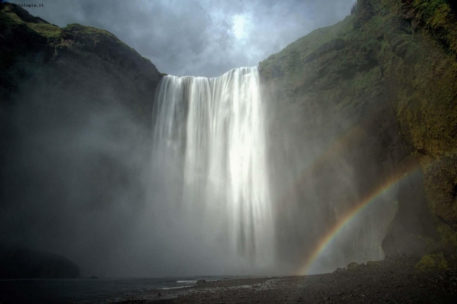 Islanda cascata -Skogafoss-