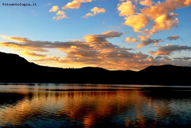 Lago di riflessi