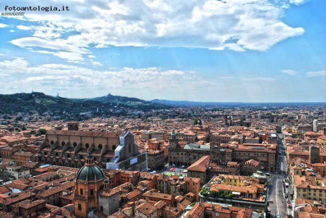 Cartolina da Bologna